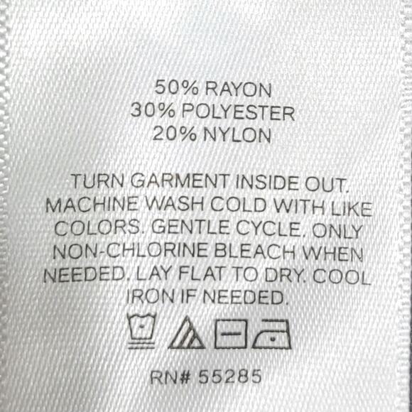 NWT Express Color Block Chunky Cable Knit Sweater XS Asymmetrical Hem Cream Tan - Picture 10 of 12